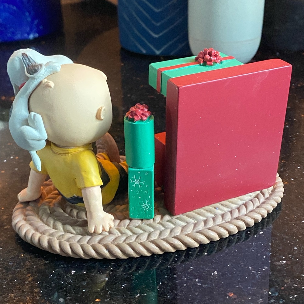 Snoopy Peanuts Charlie Brown Hallmark Christmas
Countdown 2012 - Picture 6 of 9